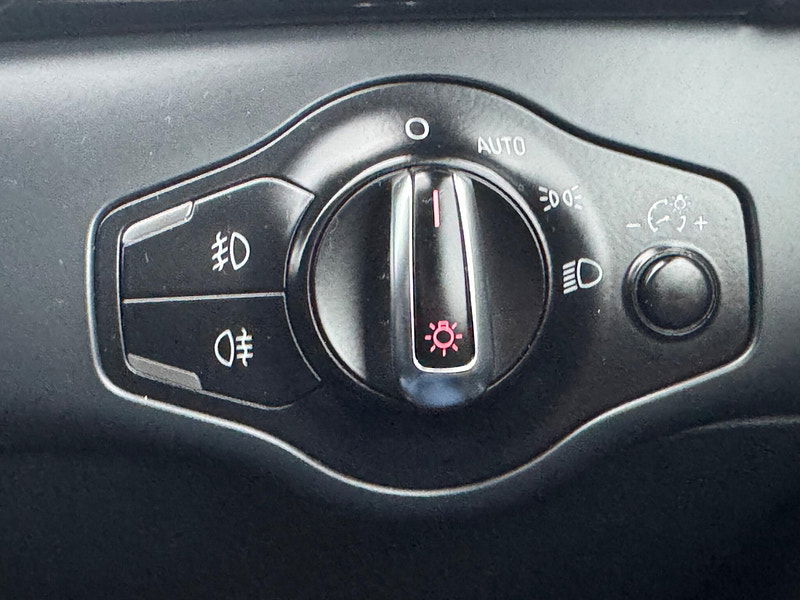 Audi A4 Avant 2.0 TDI Black Edition Euro 5 (s/s) 5dr 5dr Manual 2026