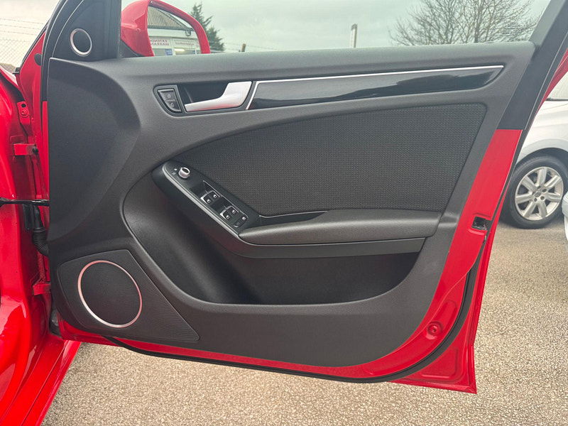 Audi A4 Avant 2.0 TDI Black Edition Euro 5 (s/s) 5dr 5dr Manual 2026