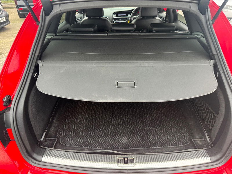 Audi A4 Avant 2.0 TDI Black Edition Euro 5 (s/s) 5dr 5dr Manual 2026