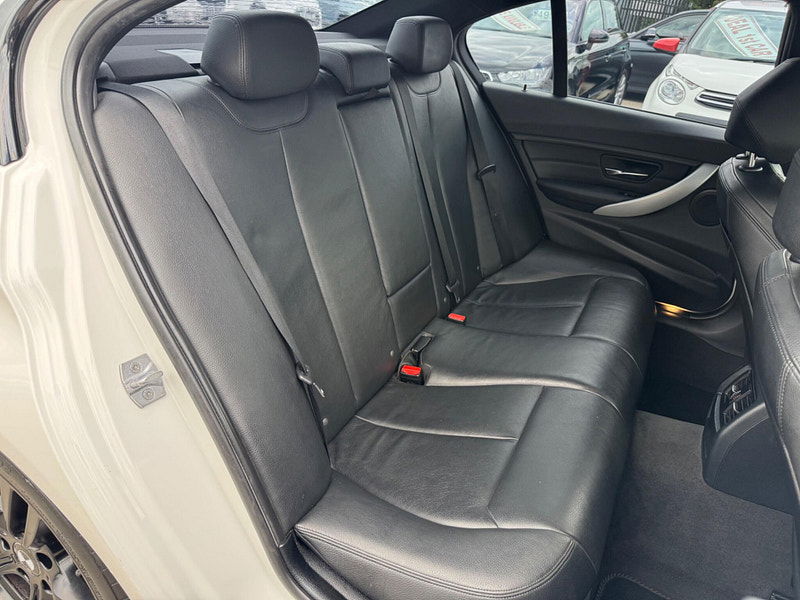 BMW 3 Series 2.0 318d M Sport Euro 5 (s/s) 4dr 4dr Manual 2025