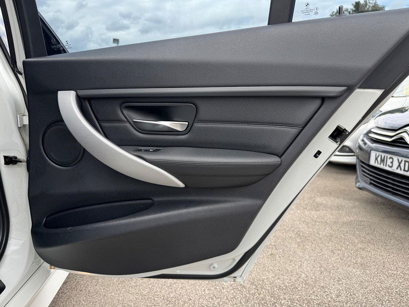 BMW 3 Series 2.0 318d M Sport Euro 5 (s/s) 4dr 4dr Manual 2025