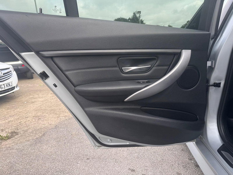 BMW 3 Series 2.0 318d M Sport Euro 5 (s/s) 4dr 4dr Manual 2026