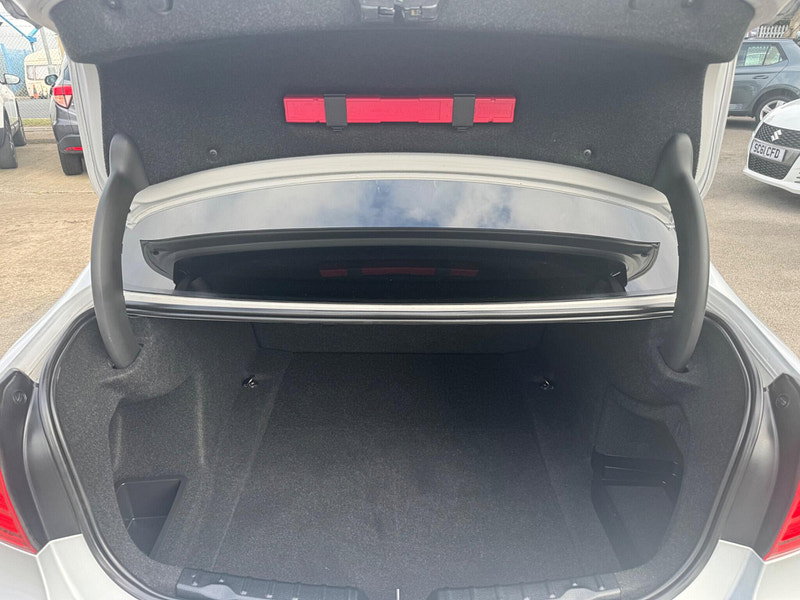 BMW 3 Series 2.0 318d M Sport Euro 5 (s/s) 4dr 4dr Manual 2026