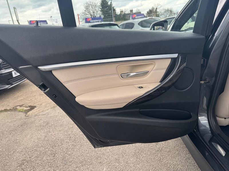 BMW 3 Series 2.0 330i M Sport Euro 6 (s/s) 4dr 4dr Manual 2025