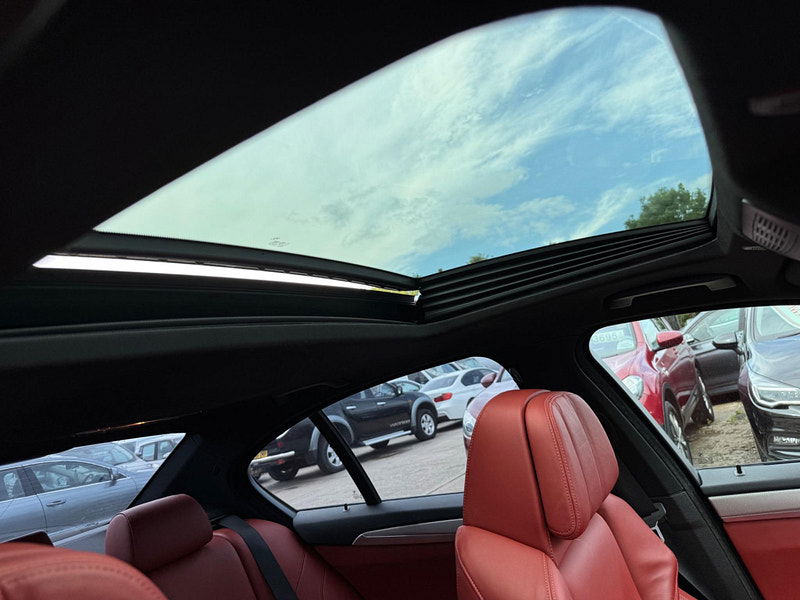 BMW M5 4.4 V8 DCT Euro 5 (s/s) 4dr 4dr Automatic 2026