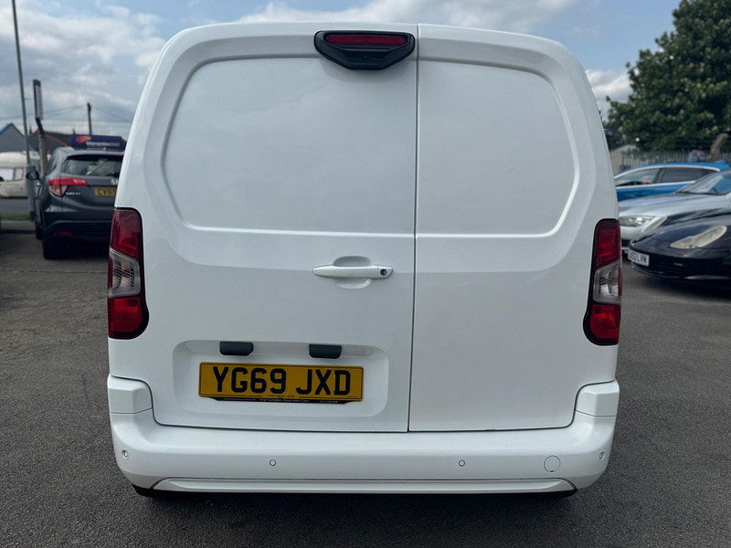 Citroen Berlingo 1.5 BlueHDi 1000 Driver M SWB Euro 6 (s/s) 5dr 5dr Manual 2025