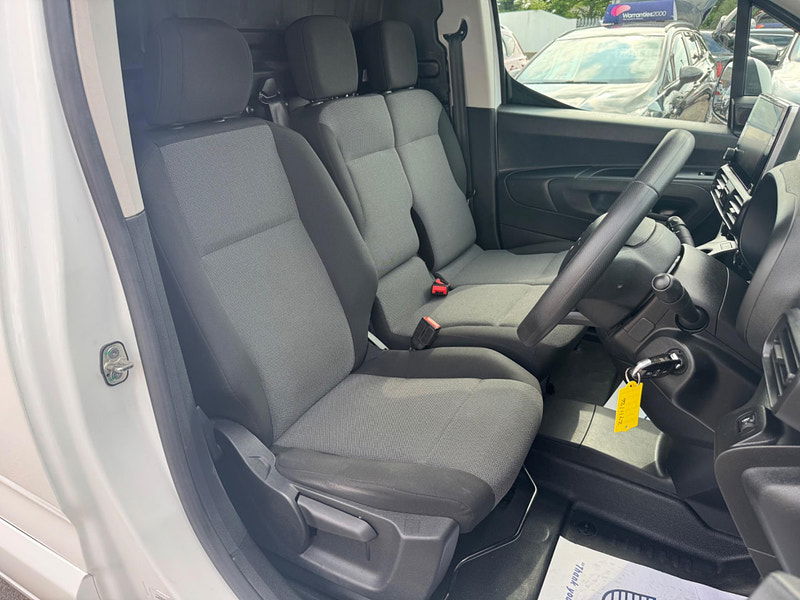 Citroen Berlingo 1.5 BlueHDi 1000 Driver M SWB Euro 6 (s/s) 5dr 5dr Manual 2025