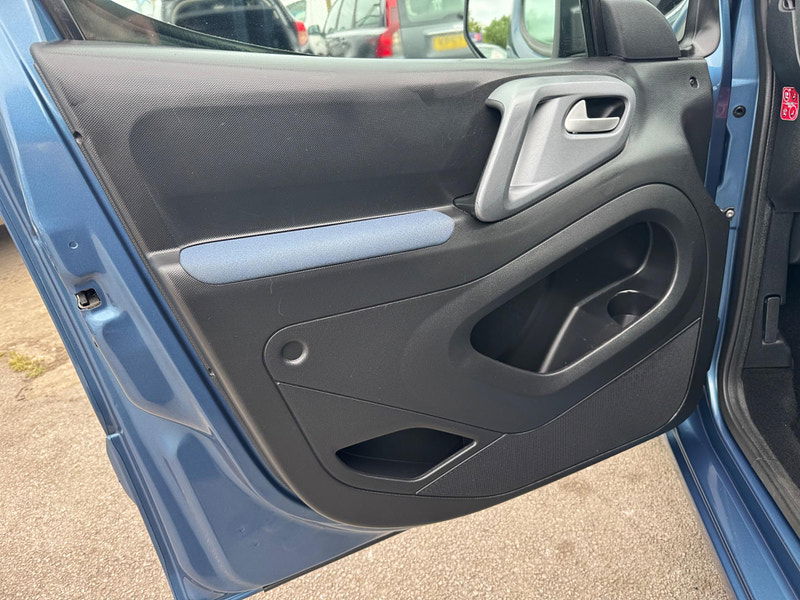 Citroen Berlingo 1.6 HDi VTR Multispace MPV Euro 4 5dr 5dr Manual 2025