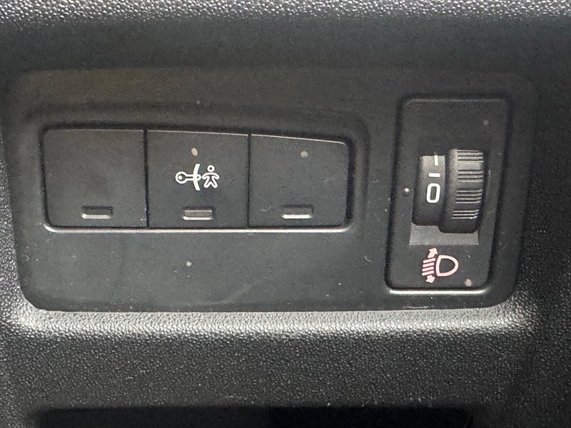 Citroen C4 1.6 BlueHDi Flair EAT6 Euro 6 (s/s) 5dr 5dr Automatic 2026