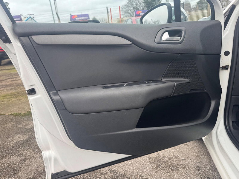 Citroen C4 1.6 BlueHDi Flair EAT6 Euro 6 (s/s) 5dr 5dr Automatic 2026