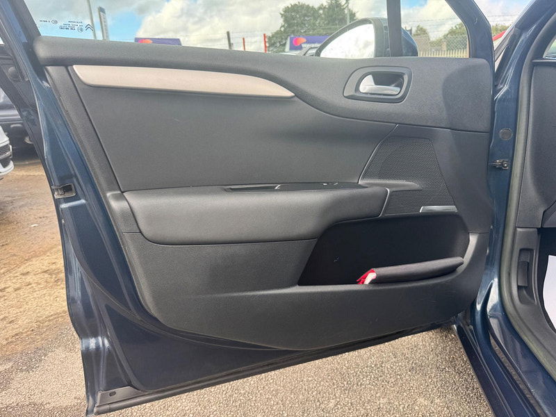 Citroen C4 1.6 HDi VTR+ Euro 5 5dr 5dr Manual 2025