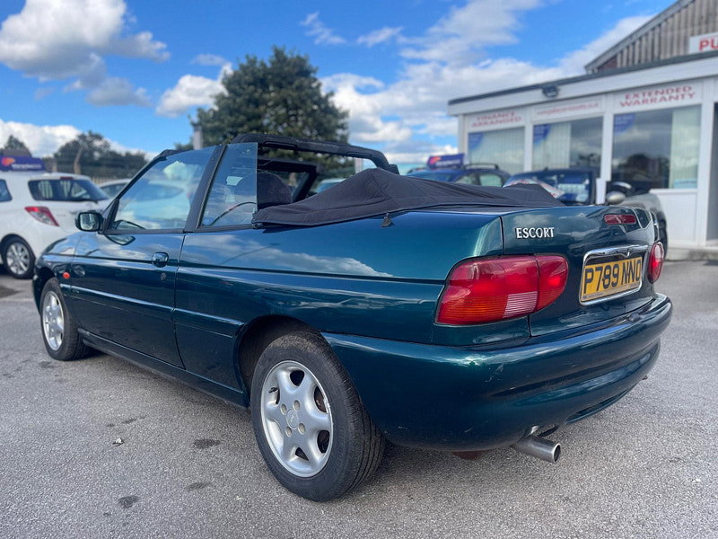 Ford Escort 1.8i Ghia 2dr 2dr Manual 2026