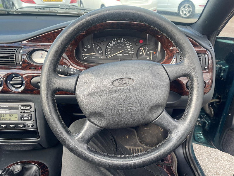 Ford Escort 1.8i Ghia 2dr 2dr Manual 2026