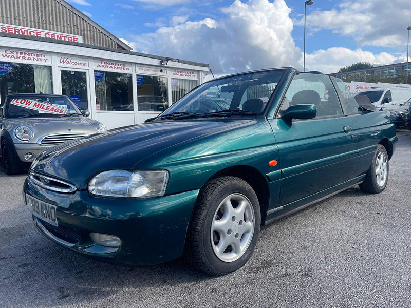 Ford Escort 1.8i Ghia 2dr 2dr Manual 2026