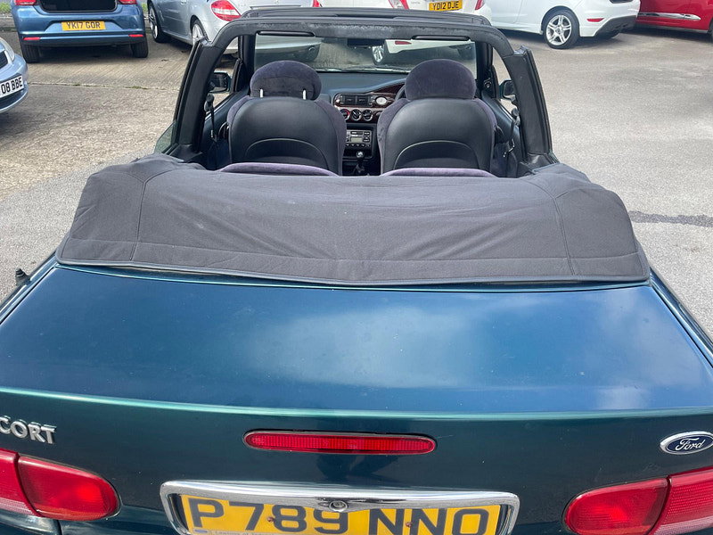 Ford Escort 1.8i Ghia 2dr 2dr Manual 2026