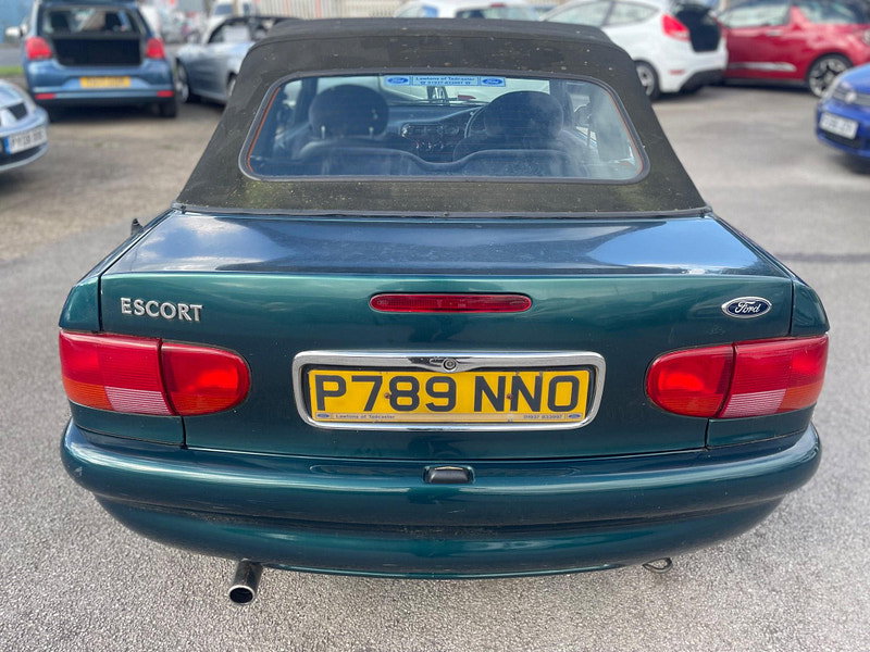 Ford Escort 1.8i Ghia 2dr 2dr Manual 2026