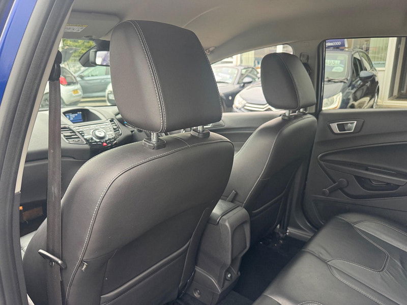 Ford Fiesta 1.0T EcoBoost Titanium Euro 5 (s/s) 5dr 5dr Manual 2025