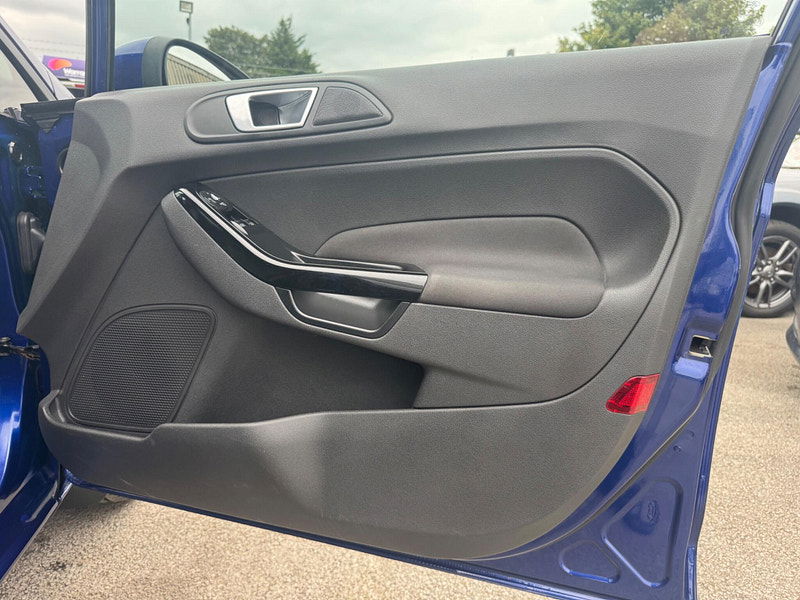 Ford Fiesta 1.0T EcoBoost Titanium Euro 5 (s/s) 5dr 5dr Manual 2025