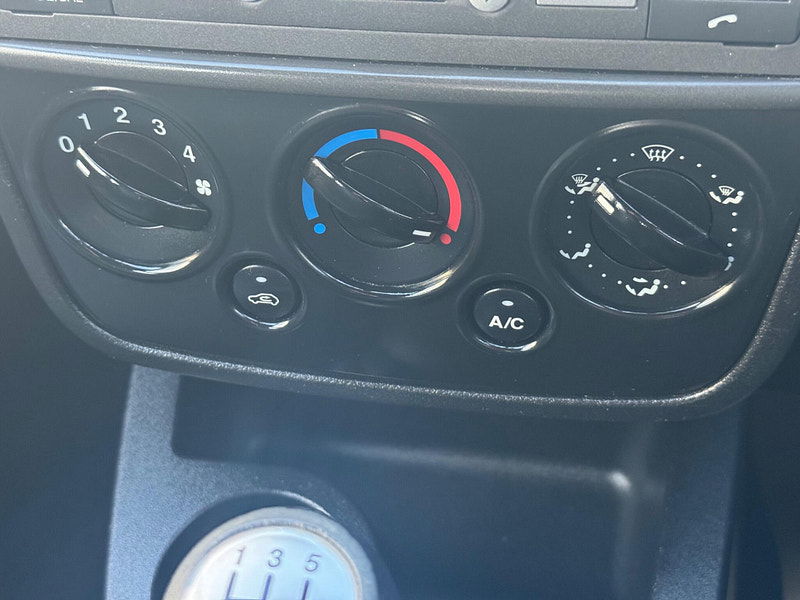 Ford Fiesta 1.4 Ghia 5dr 5dr Manual 2025