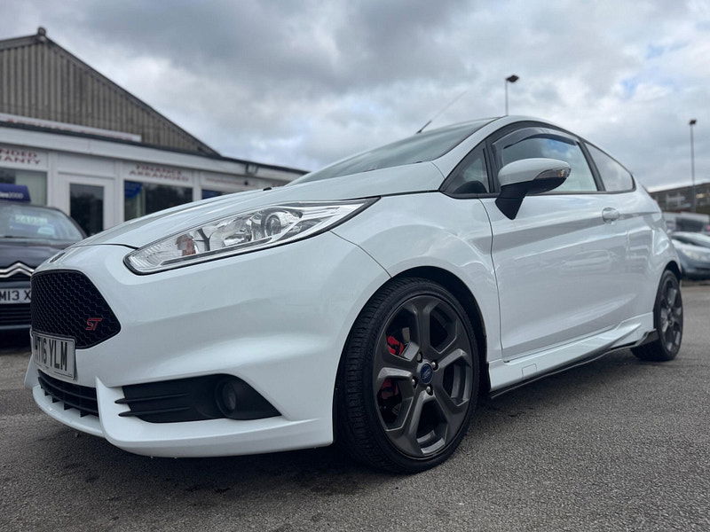 Ford Fiesta 1.6T EcoBoost ST-3 Euro 6 3dr 3dr Manual 2025