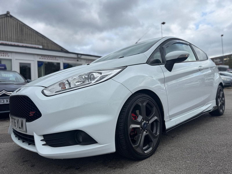 Ford Fiesta 1.6T EcoBoost ST-3 Euro 6 3dr 3dr Manual 2025