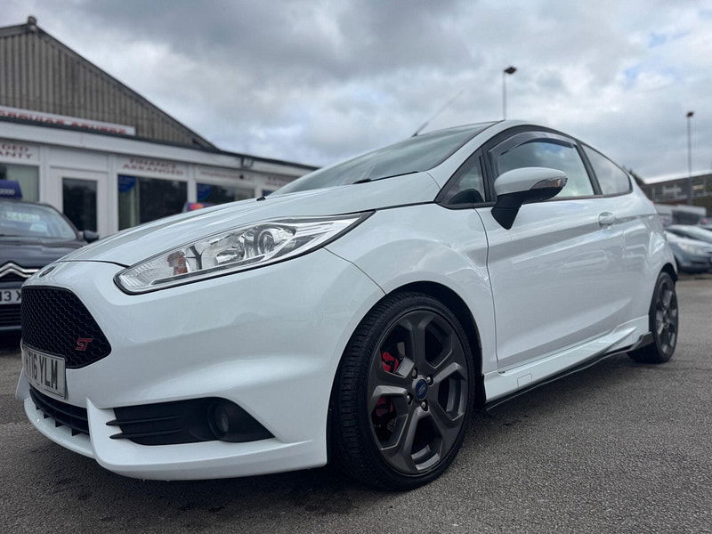 Ford Fiesta 1.6T EcoBoost ST-3 Euro 6 3dr 3dr Manual 2025