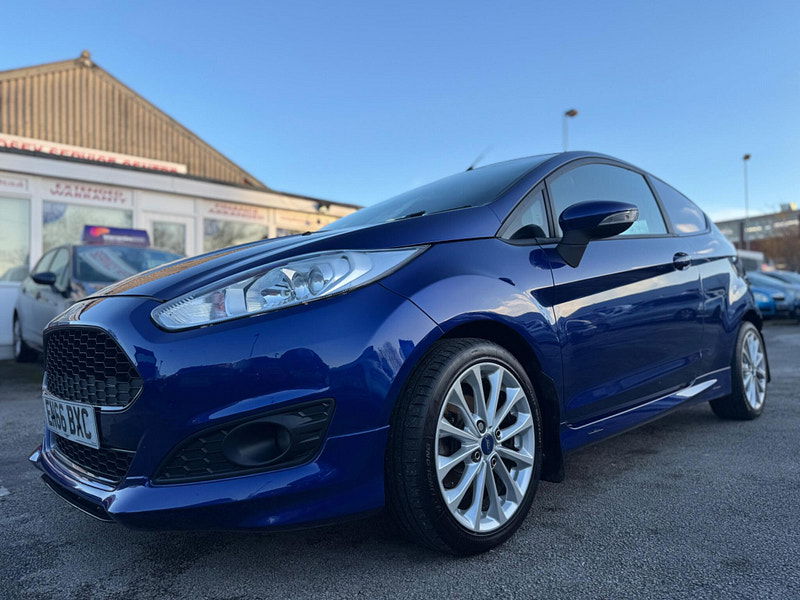Ford Fiesta Van 1.5 TDCi Sport Panel Van 3dr 3dr Manual 2025