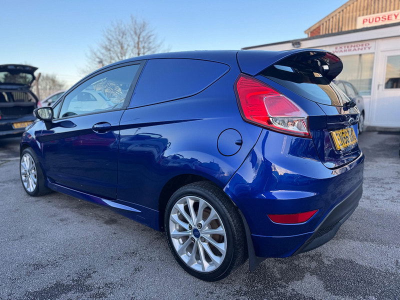 Ford Fiesta Van 1.5 TDCi Sport Panel Van 3dr 3dr Manual 2026