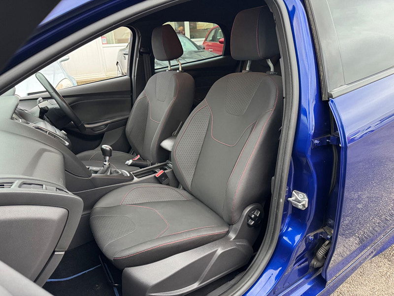 Ford Focus 1.0T EcoBoost ST-Line Euro 6 (s/s) 5dr 5dr Manual 2026