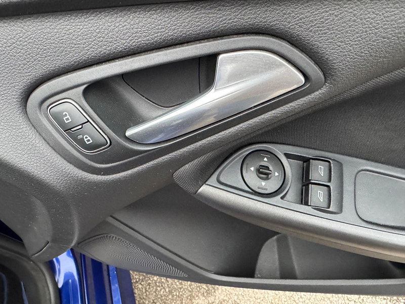 Ford Focus 1.0T EcoBoost ST-Line Euro 6 (s/s) 5dr 5dr Manual 2026