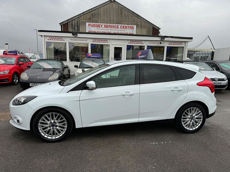 Ford Focus 1.0T EcoBoost Zetec Euro 5 (s/s) 5dr 5dr Manual 2025