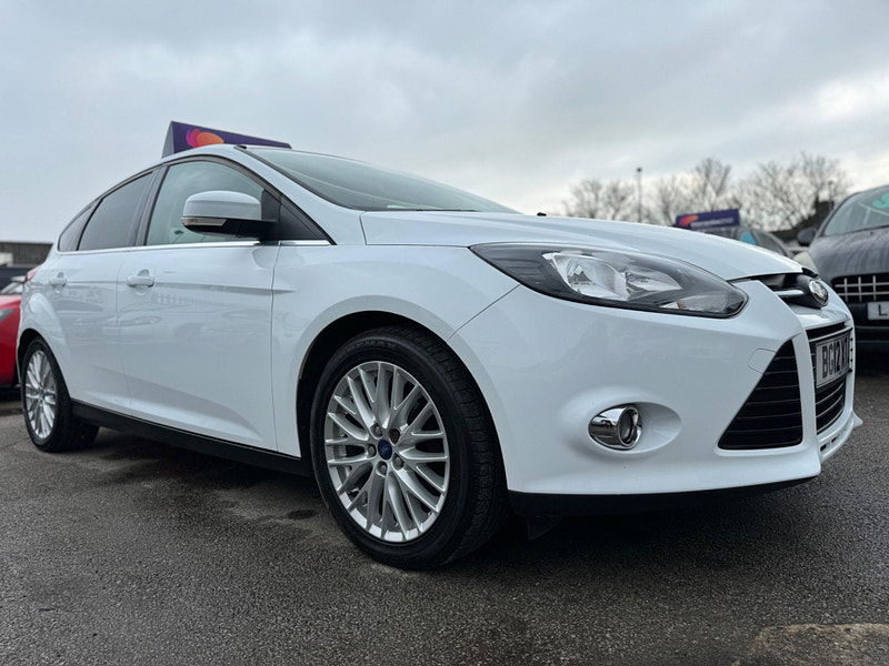 Ford Focus 1.0T EcoBoost Zetec Euro 5 (s/s) 5dr 5dr Manual 2025