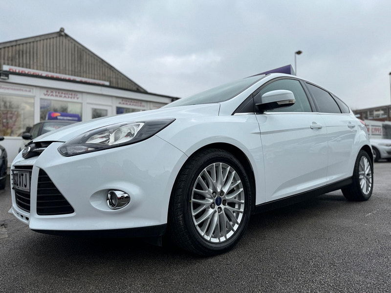 Ford Focus 1.0T EcoBoost Zetec Euro 5 (s/s) 5dr 5dr Manual 2025