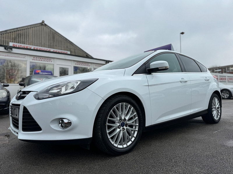 Ford Focus 1.0T EcoBoost Zetec Euro 5 (s/s) 5dr 5dr Manual 2025