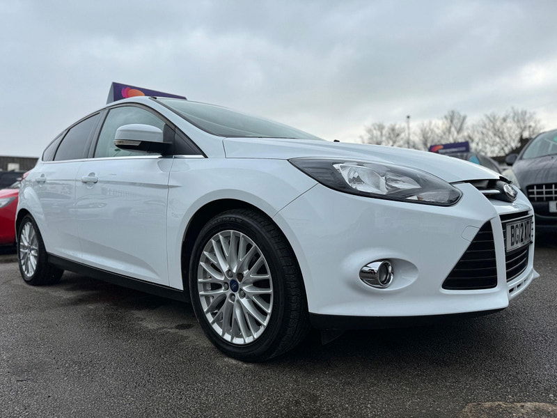 Ford Focus 1.0T EcoBoost Zetec Euro 5 (s/s) 5dr 5dr Manual 2025