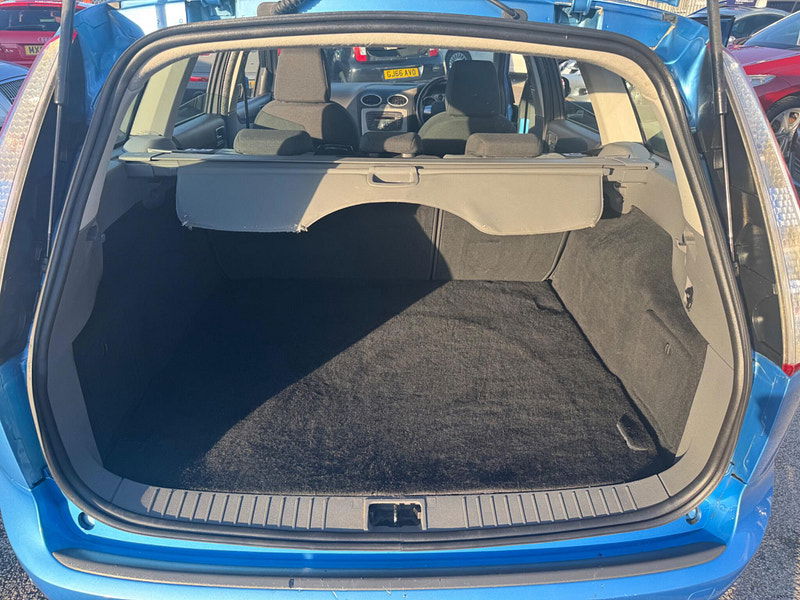 Ford Focus 1.6 TDCi DPF Zetec 5dr 5dr Manual 2025