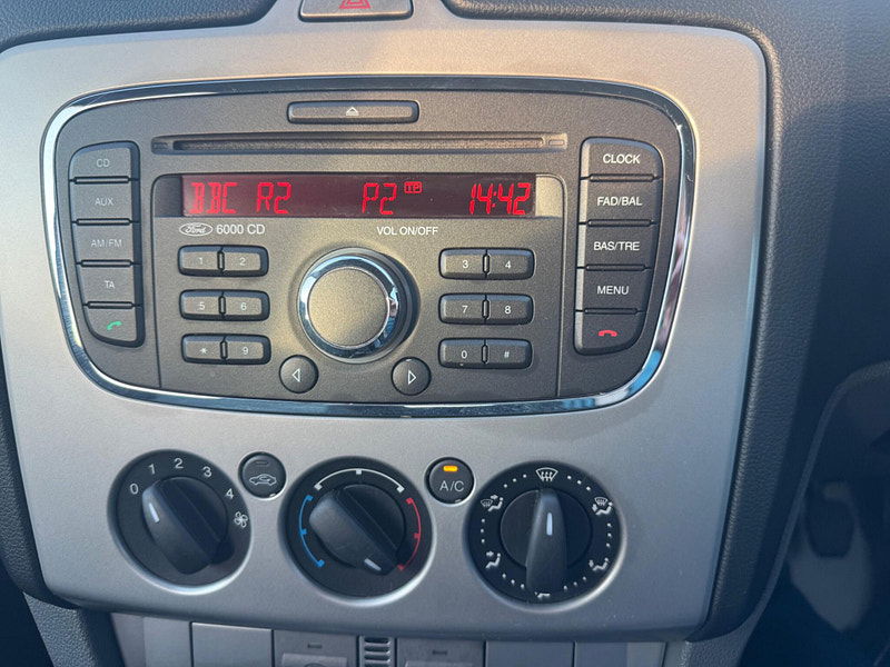 Ford Focus 1.6 TDCi DPF Zetec 5dr 5dr Manual 2025