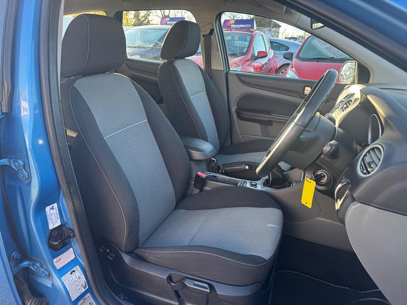 Ford Focus 1.6 TDCi DPF Zetec 5dr 5dr Manual 2026