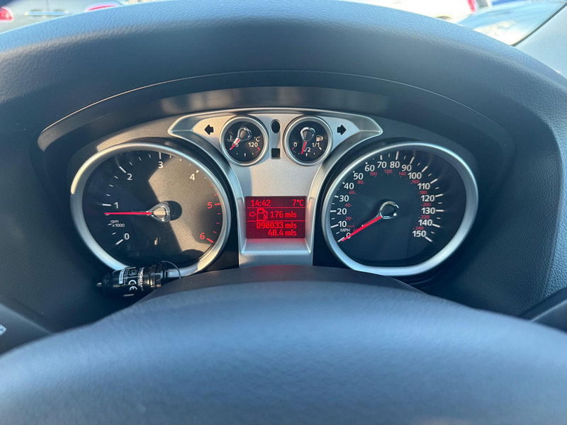 Ford Focus 1.6 TDCi DPF Zetec 5dr 5dr Manual 2025