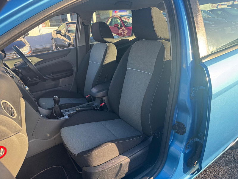 Ford Focus 1.6 TDCi DPF Zetec 5dr 5dr Manual 2025