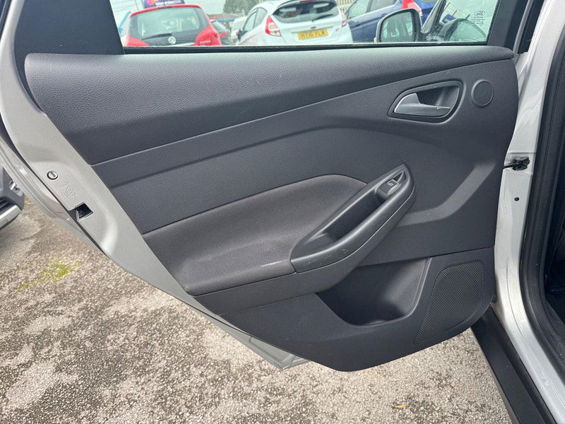 Ford Focus 1.6 TDCi Titanium Euro 5 (s/s) 5dr 5dr Manual 2025