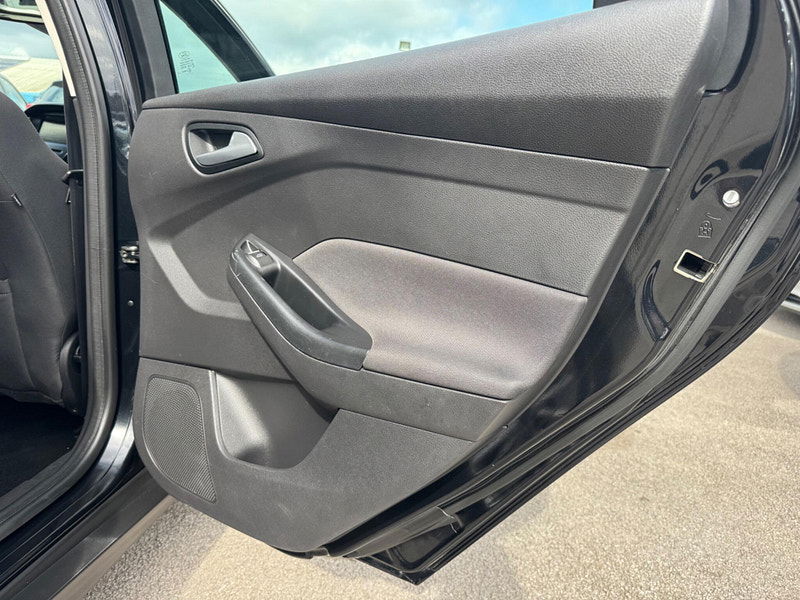 Ford Focus 1.6 TDCi Titanium Euro 5 (s/s) 5dr 5dr Manual 2025