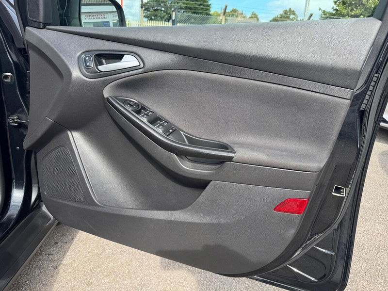 Ford Focus 1.6 TDCi Titanium Euro 5 (s/s) 5dr 5dr Manual 2025