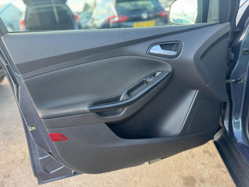 Ford Focus 1.6 TDCi Zetec Euro 5 (s/s) 5dr 5dr Manual 2026