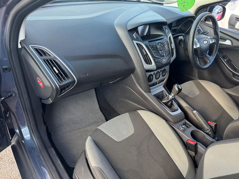 Ford Focus 1.6 TDCi Zetec Euro 5 (s/s) 5dr 5dr Manual 2026