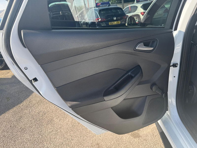 Ford Focus 1.6 TDCi Zetec S Euro 5 (s/s) 5dr 5dr Manual 2025