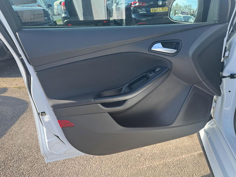 Ford Focus 1.6 TDCi Zetec S Euro 5 (s/s) 5dr 5dr Manual 2025
