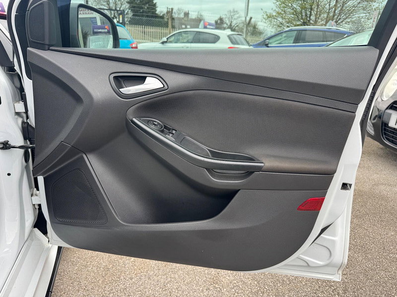 Ford Focus 1.6 TDCi Zetec S Hatchback 5dr Diesel Manual Euro 5 (s/s) (115 ps) 5dr Manual 2026