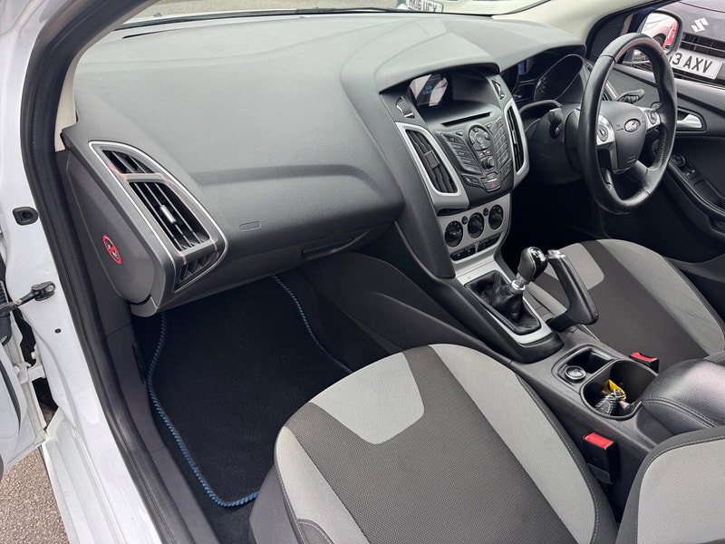 Ford Focus 1.6 TDCi Zetec S Hatchback 5dr Diesel Manual Euro 5 (s/s) (115 ps) 5dr Manual 2026