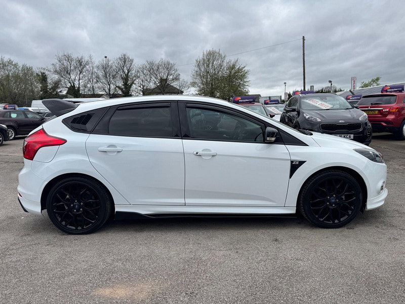 Ford Focus 1.6 TDCi Zetec S Hatchback 5dr Diesel Manual Euro 5 (s/s) (115 ps) 5dr Manual 2026